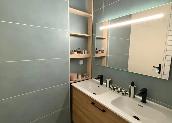 Daire Appt Renove - 4 Personnes - Vue - Parking - Rive Droite